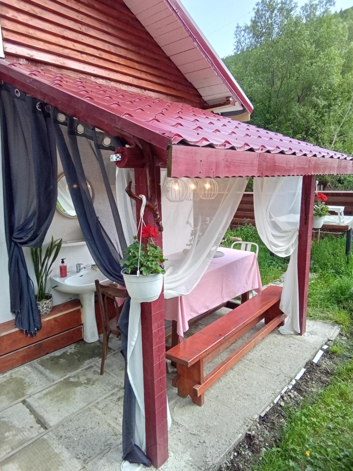 Casa Ozon Hotel Vulcan  Buitenkant foto