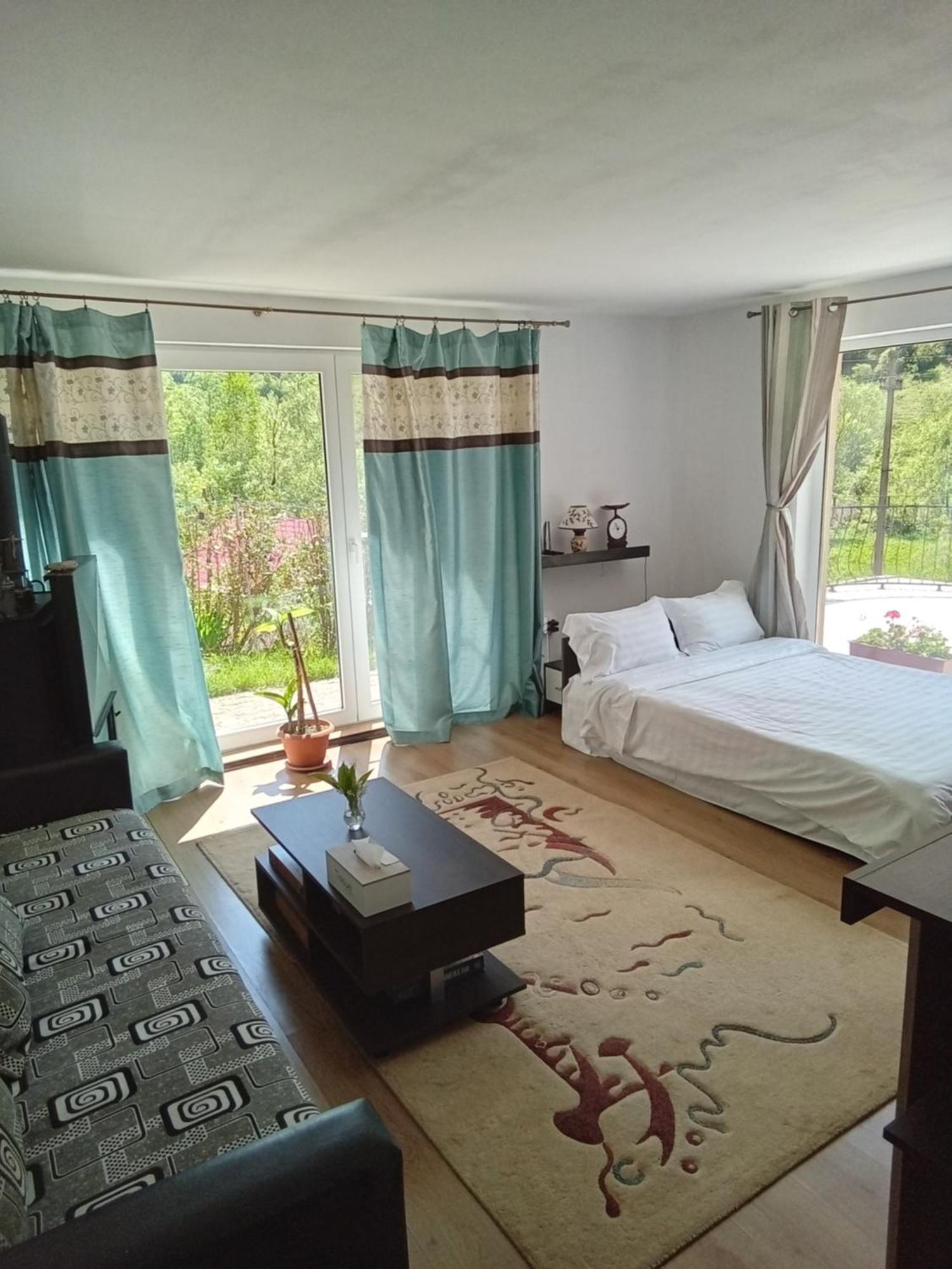 Casa Ozon Hotel Vulcan  Buitenkant foto