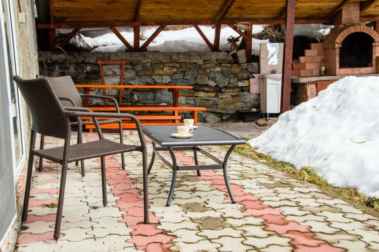 Casa Ozon Hotel Vulcan  Buitenkant foto